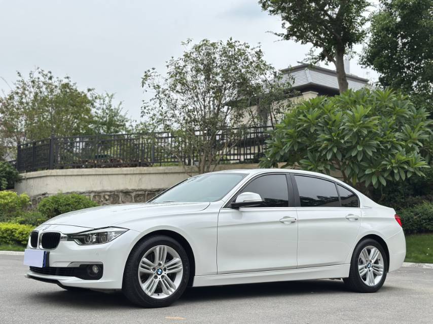 BMW 3 Series 2016 BMW 3 Series 2016 car image