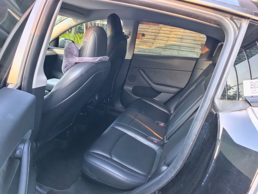Tesla Model Y 2021 #4 Tesla Model Y 2021 car image #4