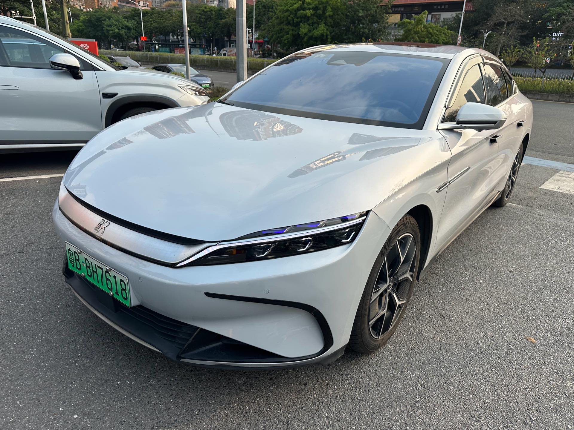 BYD Han 2024 BYD Han 2024 car image