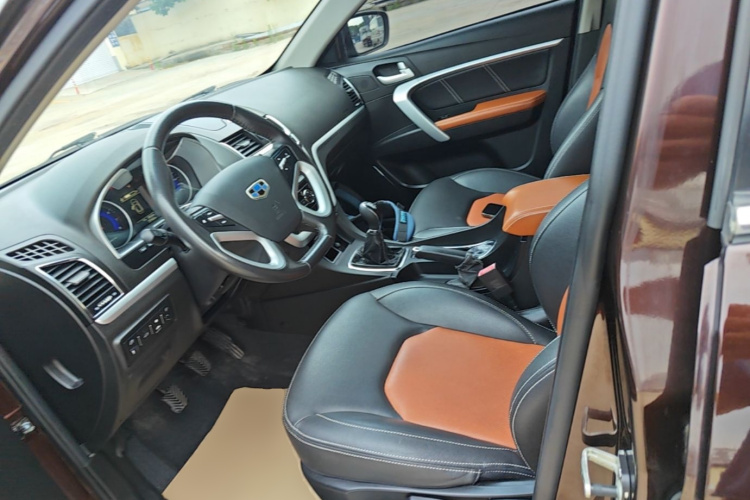 GEELY Emgrand 2016 car image #25