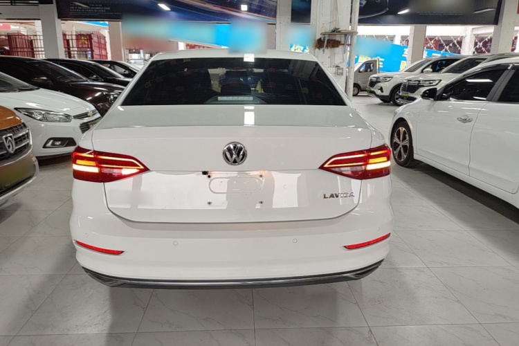 Volkswagen Lavida 2019 #6 Volkswagen Lavida 2019 car image #6