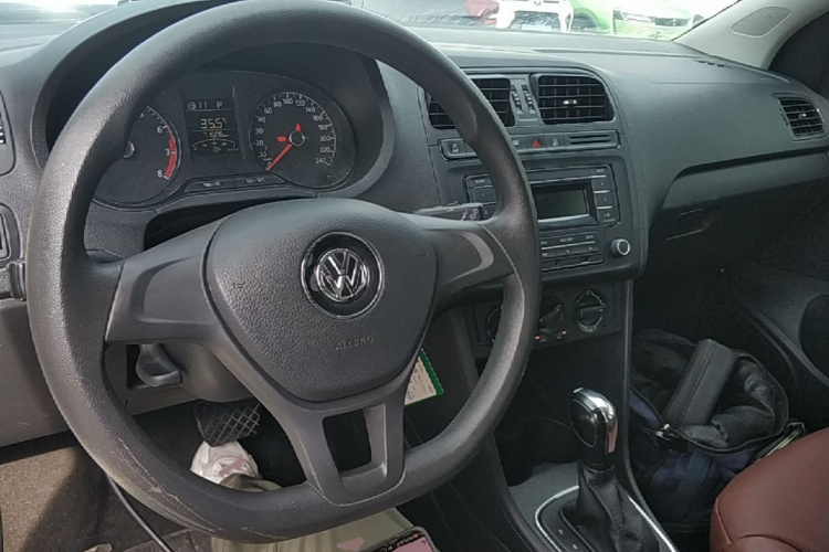 Volkswagen Polo 2019 #10 Volkswagen Polo 2019 car image #10