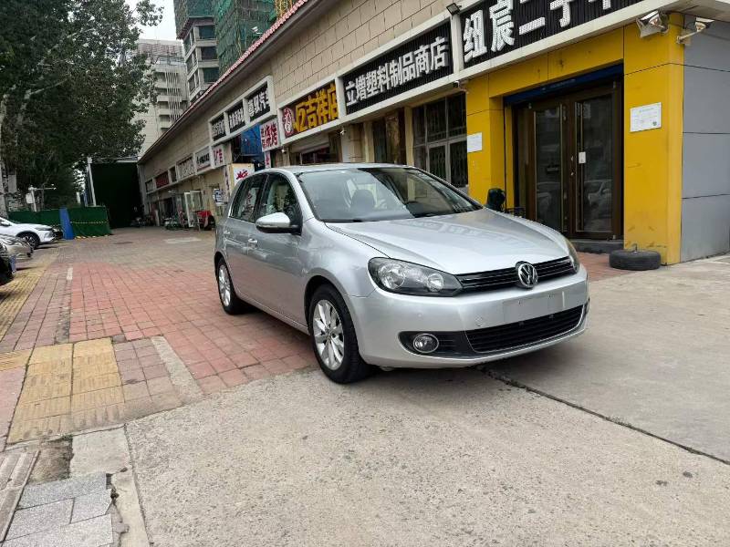 Volkswagen Golf 2011 Volkswagen Golf 2011 car image