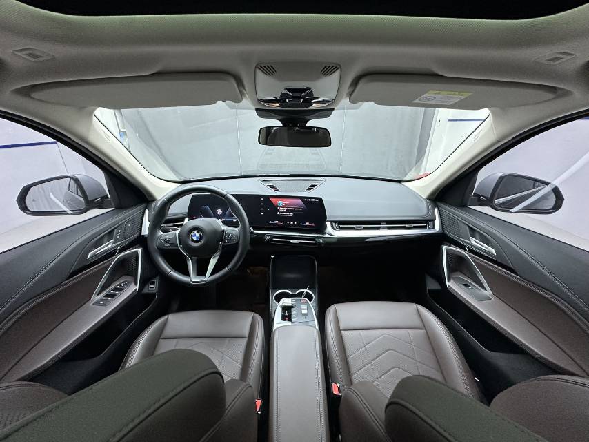 BMW X1 2023 image de voiture #9