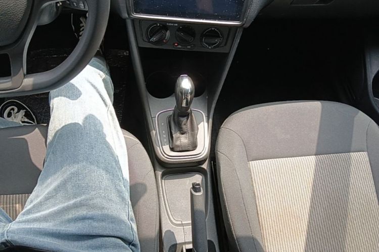 Volkswagen Polo 2019 #14 Volkswagen Polo 2019 car image #14
