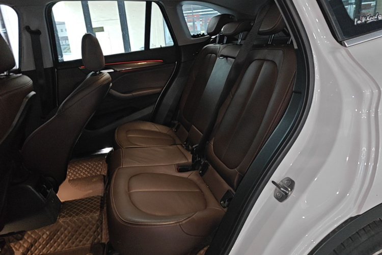 BMW X1 2019 car image #17