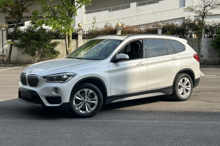BMW X1 2017 immagine di auto #2