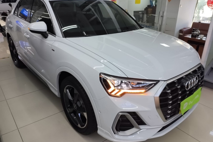 Audi Q3 2023 #4 Audi Q3 2023 car image #4