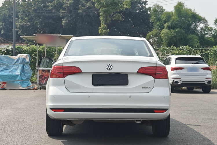 Volkswagen Bora 2021 car image #10