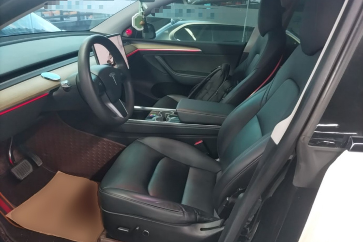 Tesla Model Y 2022 #15 Tesla Model Y 2022 car image #15