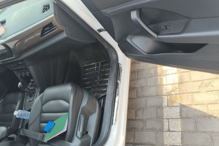 Volkswagen Tharu 2020 car image #27