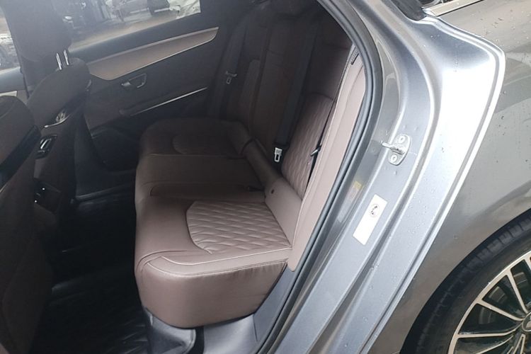 BYD Han 2022 #17 BYD Han 2022 immagine di auto #17