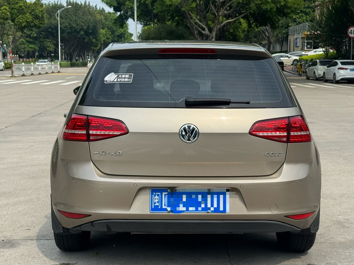 Volkswagen Golf 2017 car image #8
