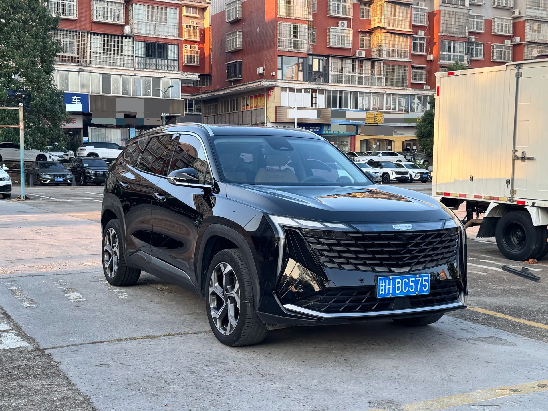 GEELY Boyue L 2023 صورة سيارة #2