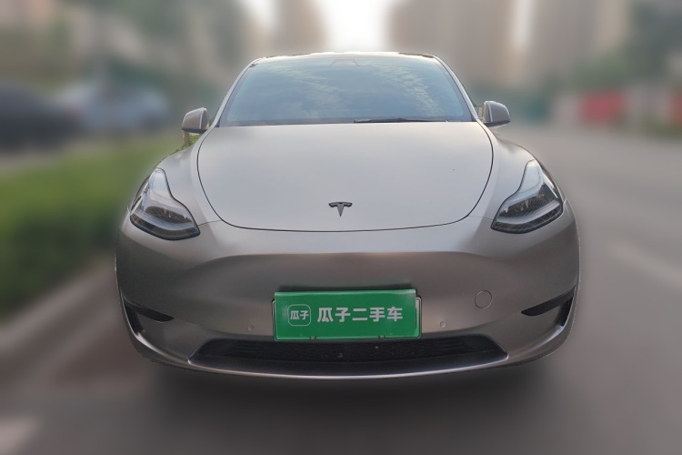 Tesla Model Y 2022 #3 Tesla Model Y 2022 car image #3
