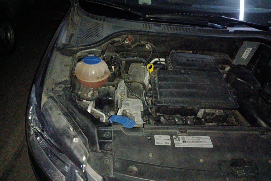 Volkswagen Santana 2013 #11 Volkswagen Santana 2013 car image #11
