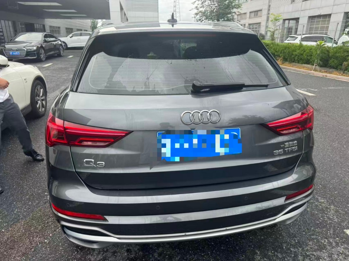 Audi Q3 2022 #2 Audi Q3 2022 car image #2