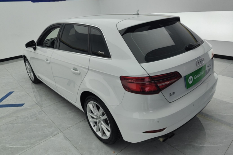 Audi A3 2018 изображение автомобиля #5