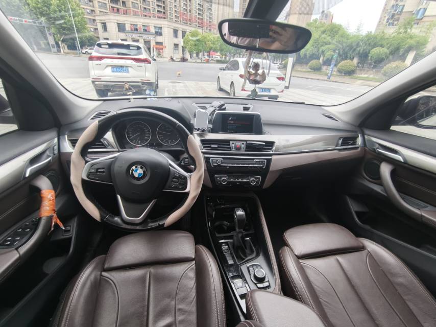 BMW X1 2018 immagine di auto #9