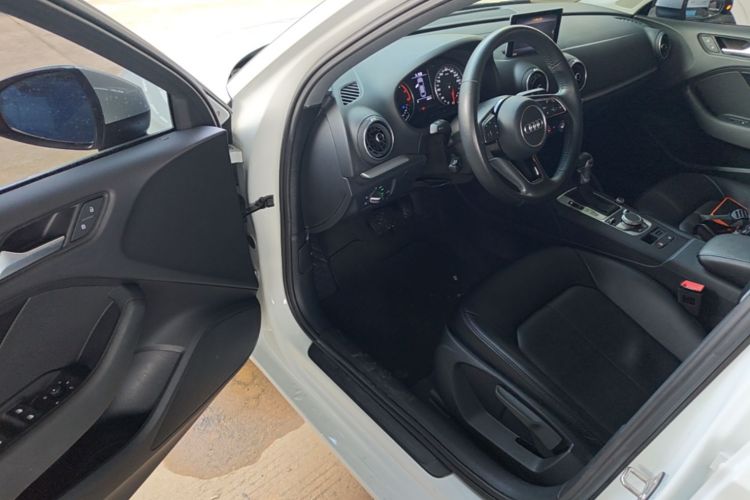 Audi A3 2020 immagine di auto #16