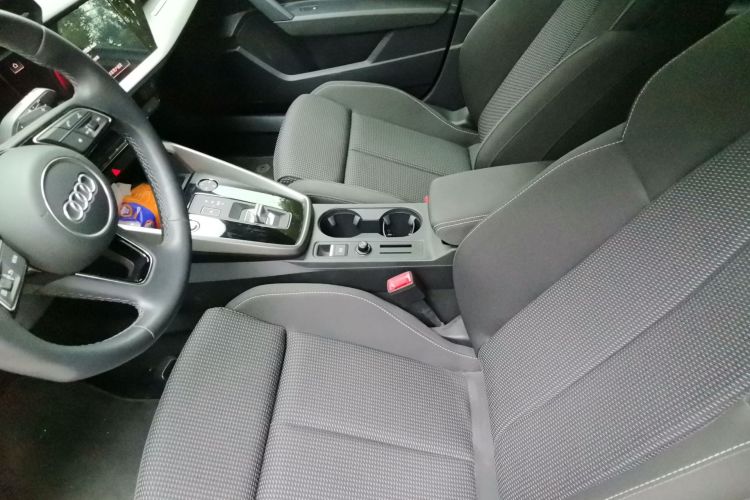 Audi A3 2022 immagine di auto #19