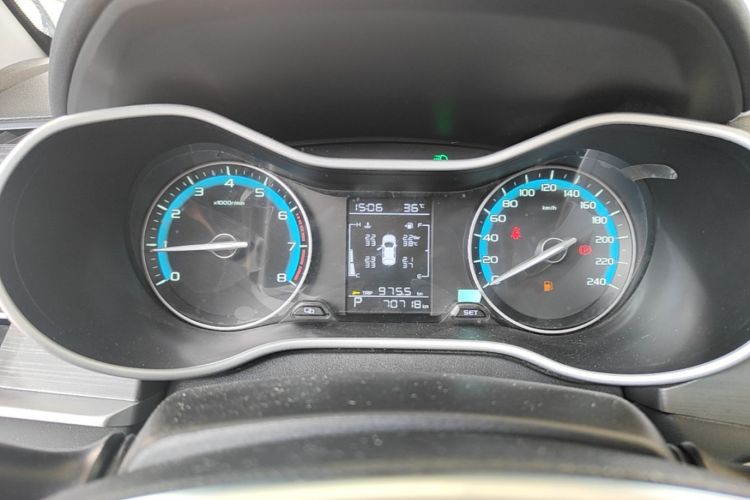 GEELY Emgrand 2021 #12 GEELY Emgrand 2021 car image #12