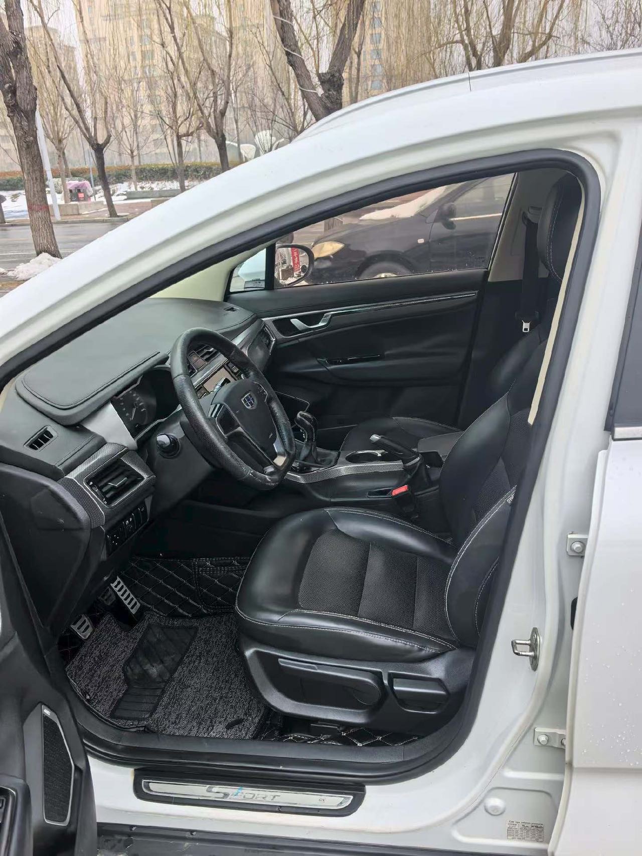 GEELY Emgrand GS 2017 car image #4