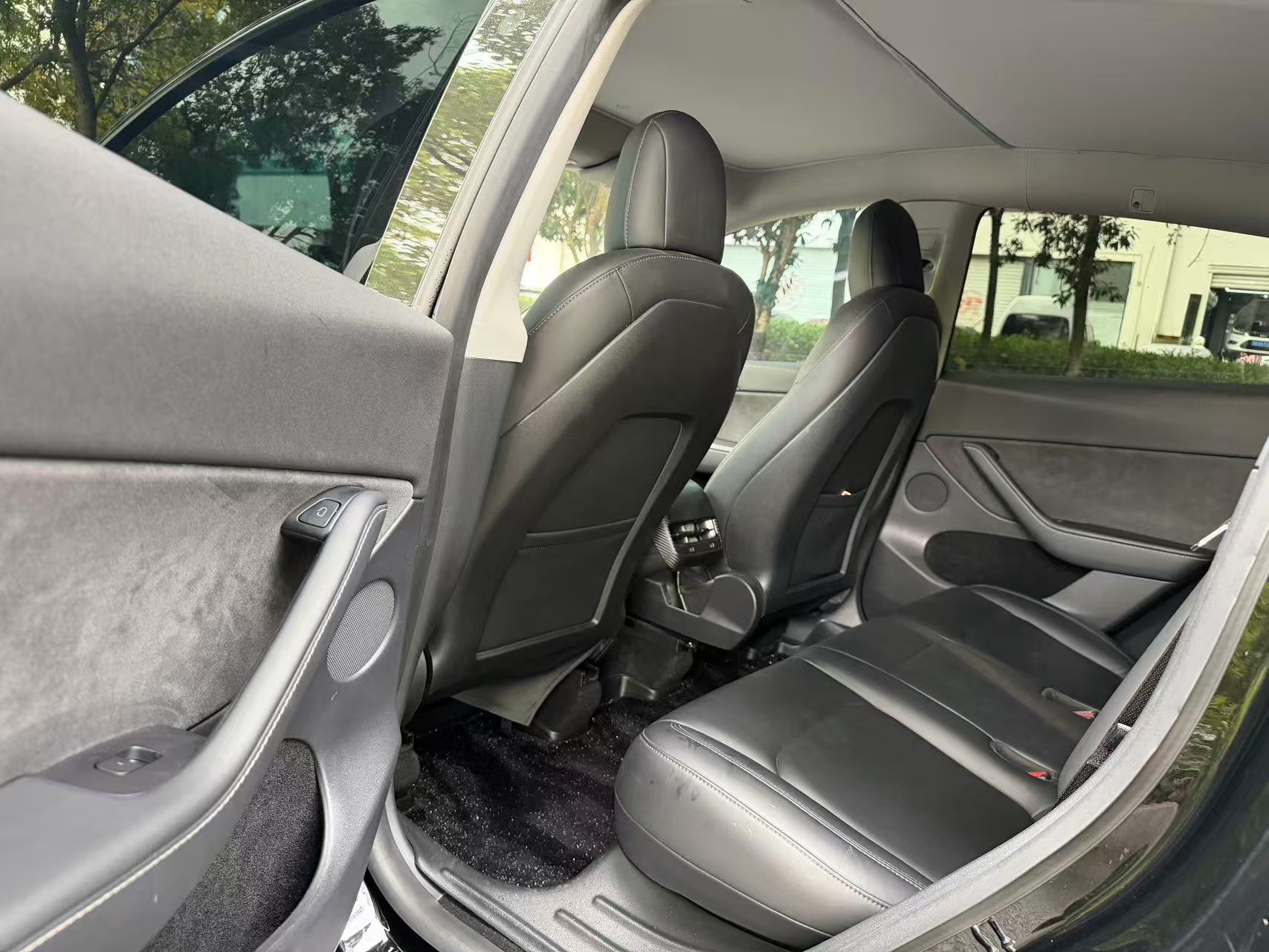 Tesla Model Y 2021 #7 Tesla Model Y 2021 car image #7
