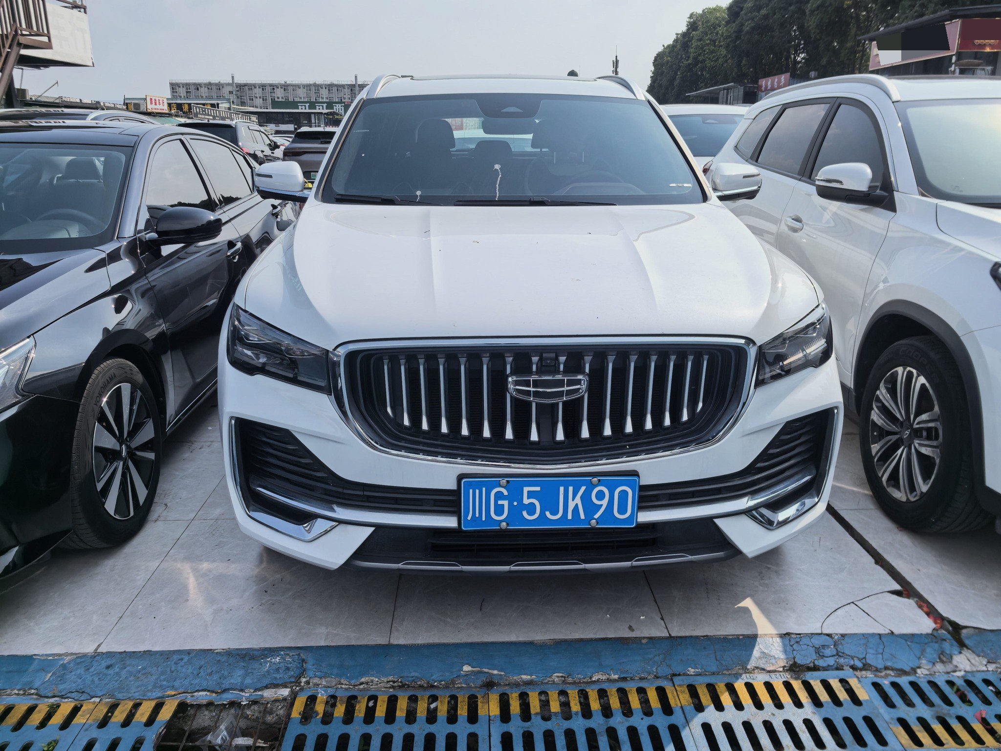 GEELY Boyue L 2023 immagine di auto #6