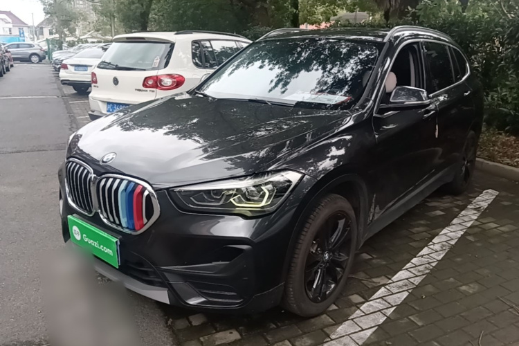 BMW X1 2021 car image #2