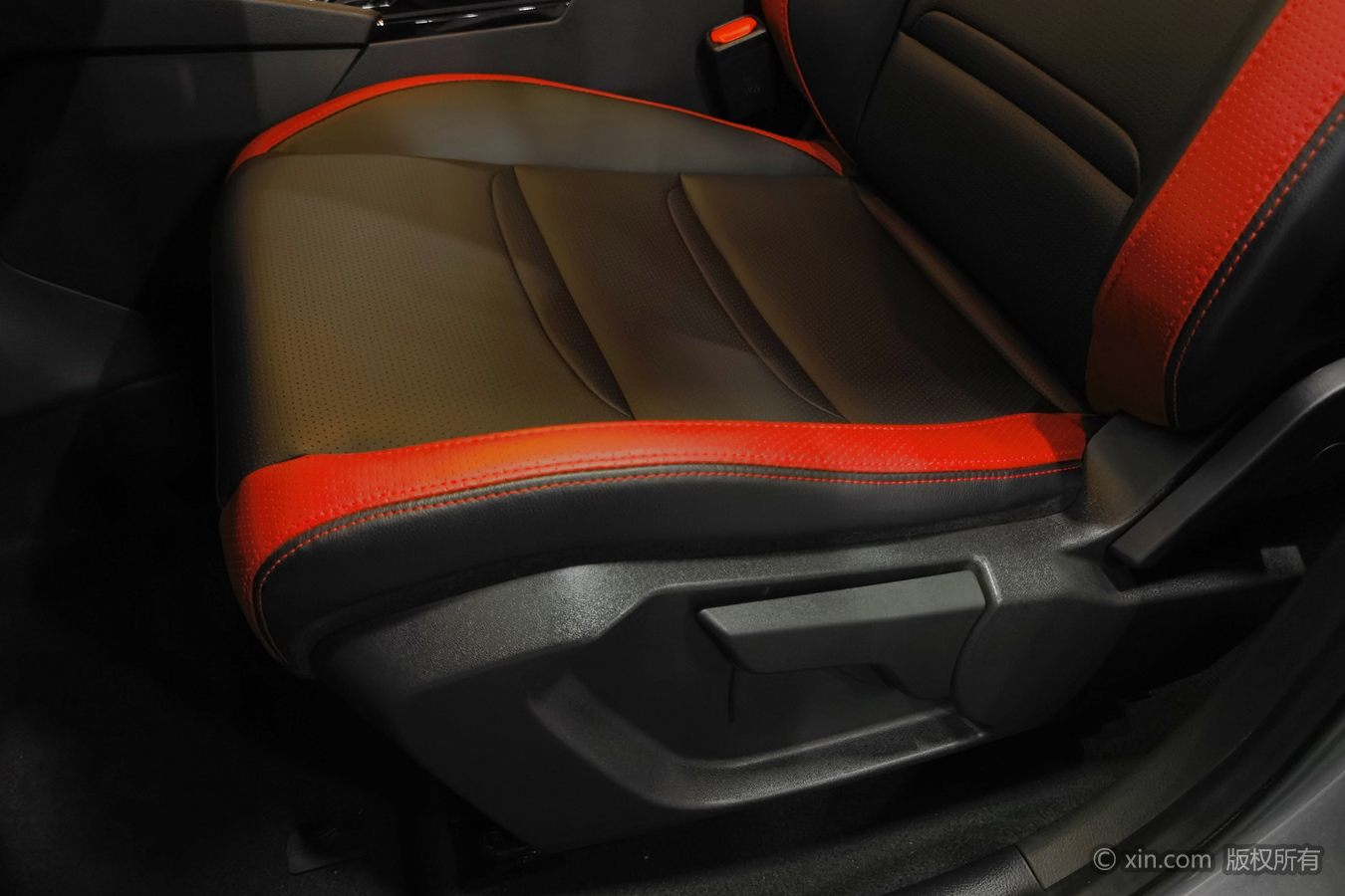 2023 car image #21
