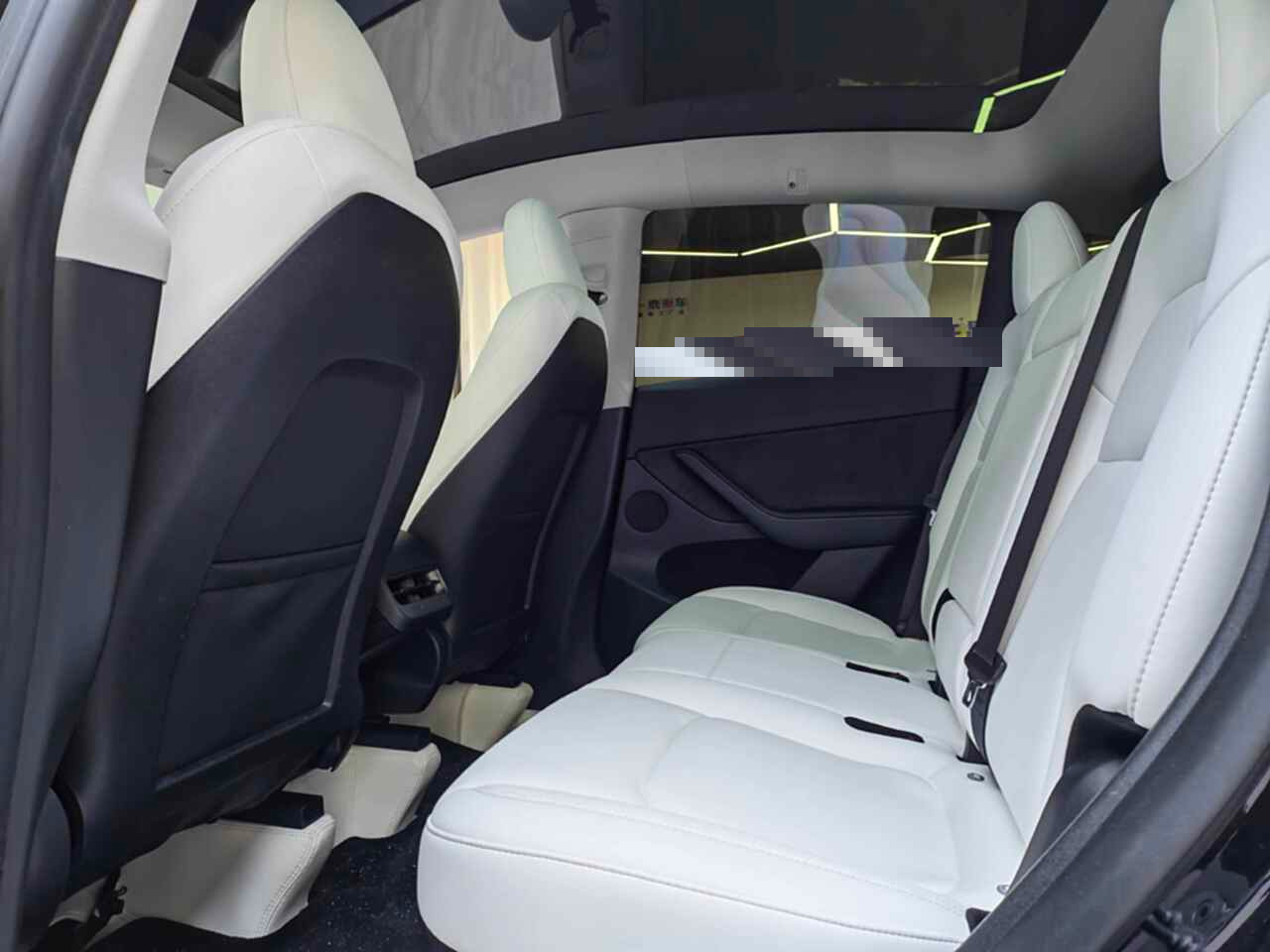 Tesla Model Y 2023 #5 Tesla Model Y 2023 car image #5