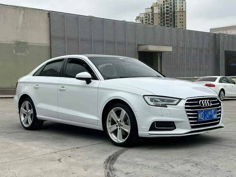 Audi A3 2017 car image #3