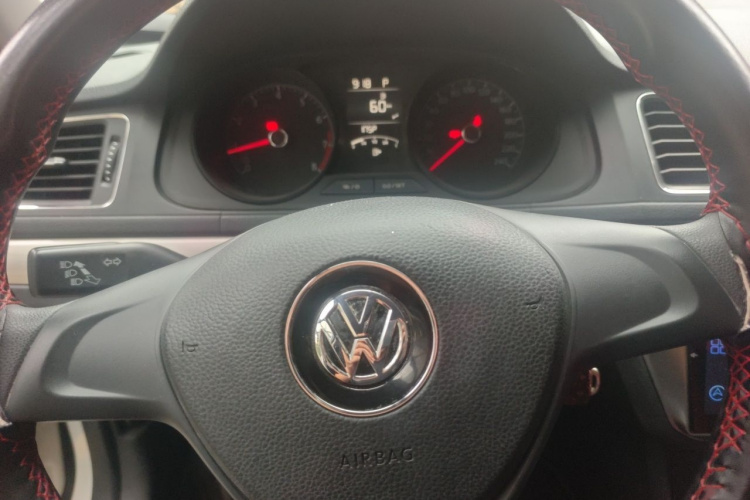 Volkswagen Lavida 2019 #16 Volkswagen Lavida 2019 car image #16