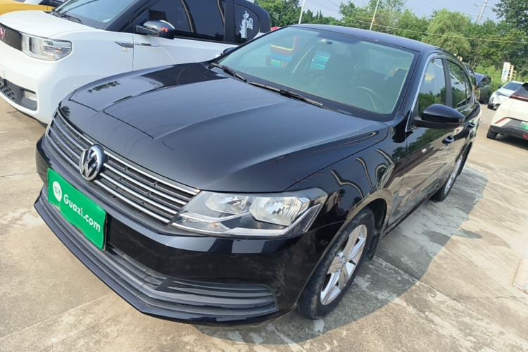 Volkswagen Lavida 2017 car image #2