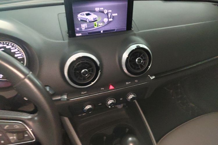 Audi A3 2019 car image #15