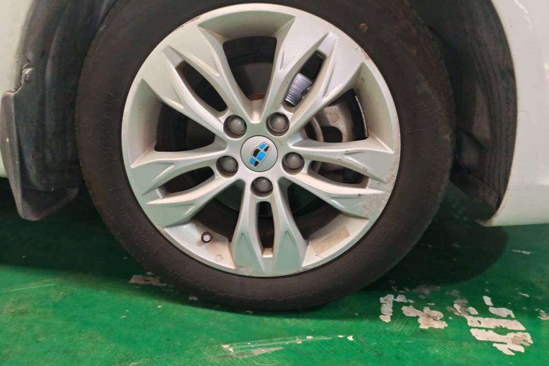 GEELY Emgrand 2015 #9 GEELY Emgrand 2015 image de voiture #9