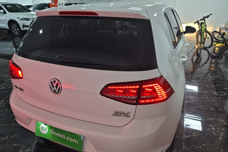 Volkswagen Golf 2016 car image #4