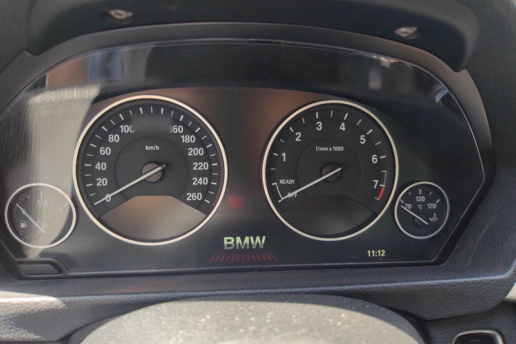BMW 3 Series 2018 #16 BMW 3 Series 2018 car image #16