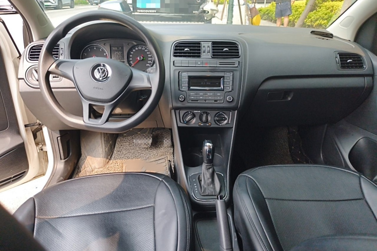 Volkswagen Polo 2017 #12 Volkswagen Polo 2017 car image #12
