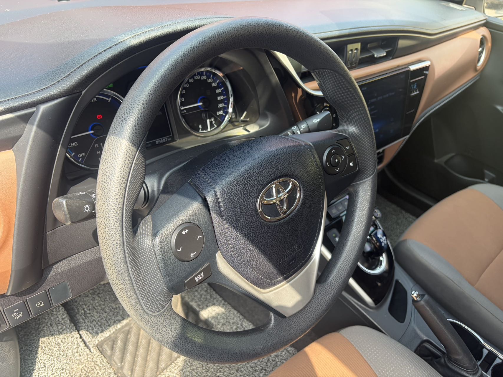 Toyota Corolla Hybird E+ 2019 #4 Toyota Corolla Hybird E+ 2019 car image #4