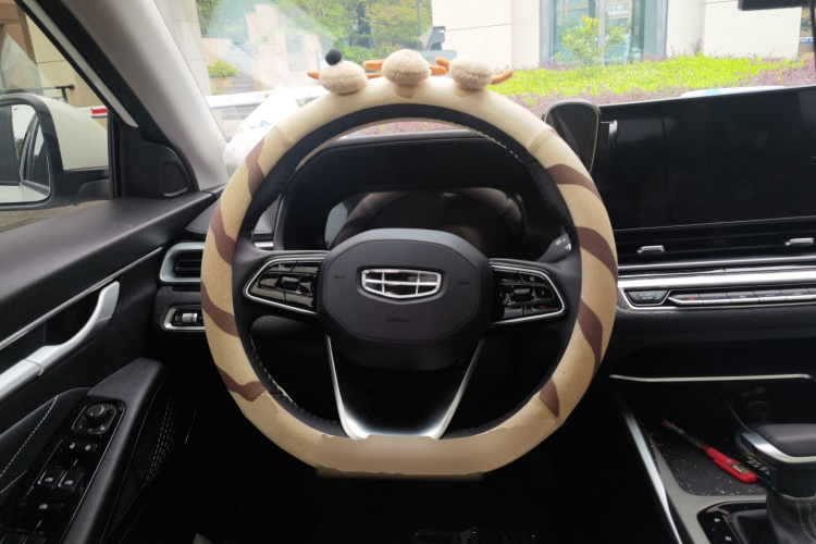GEELY Emgrand 2024 #11 GEELY Emgrand 2024 car image #11