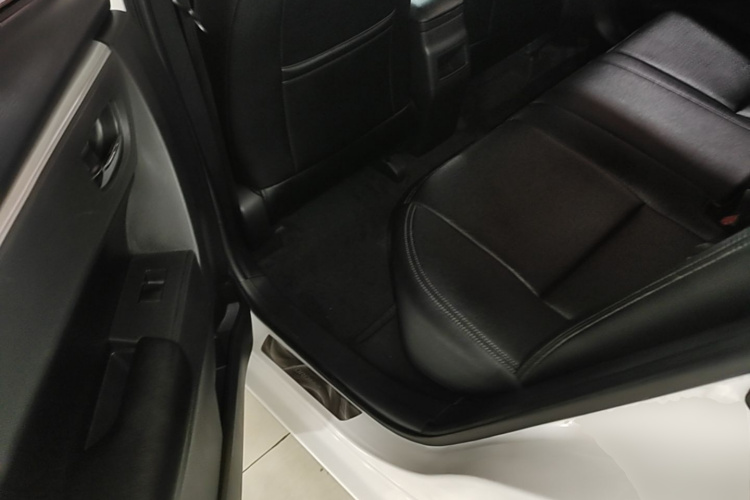Toyota Corolla 2018 #14 Toyota Corolla 2018 car image #14
