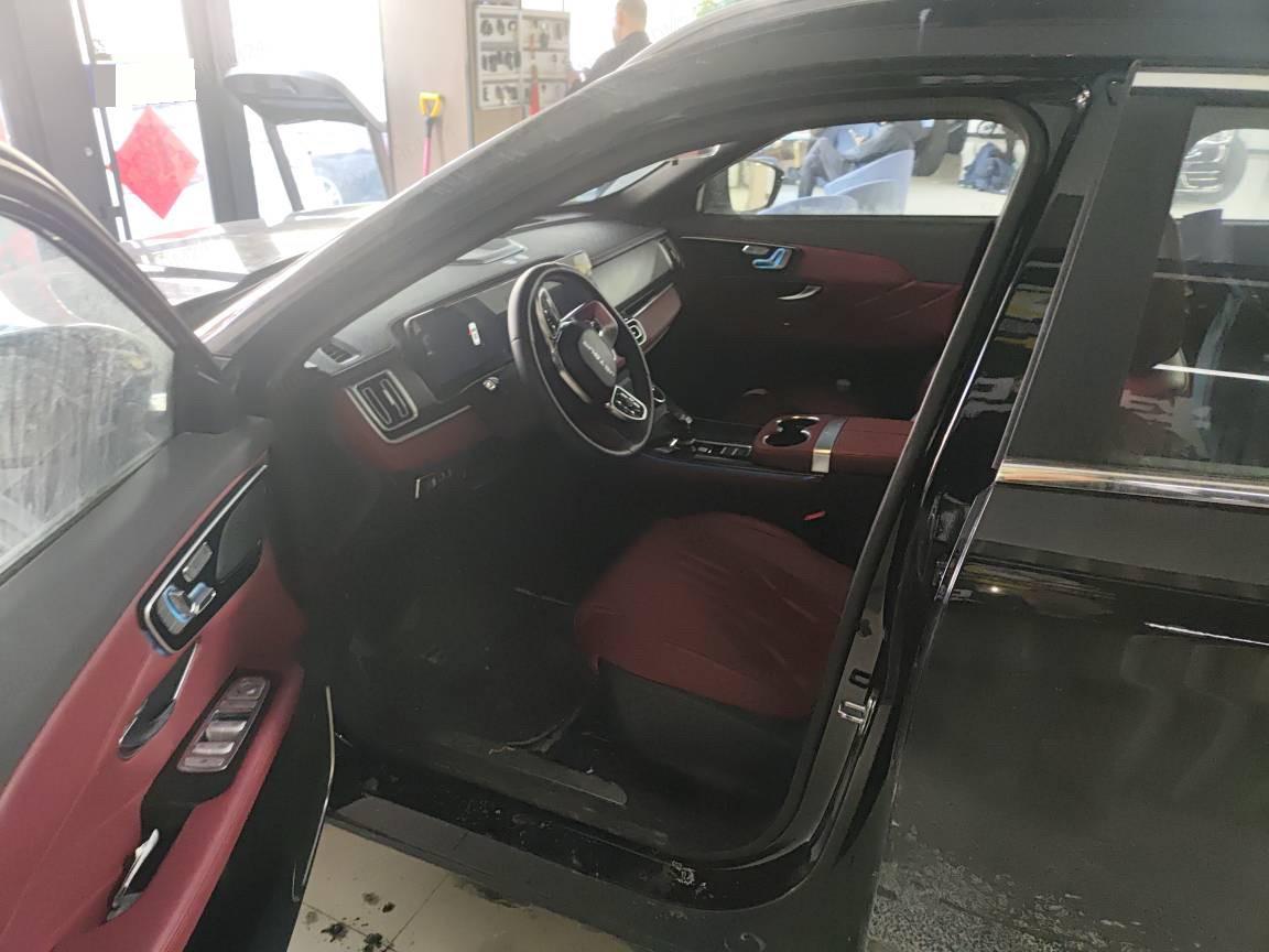 Jetour X70 PLUS 2024 car image #2