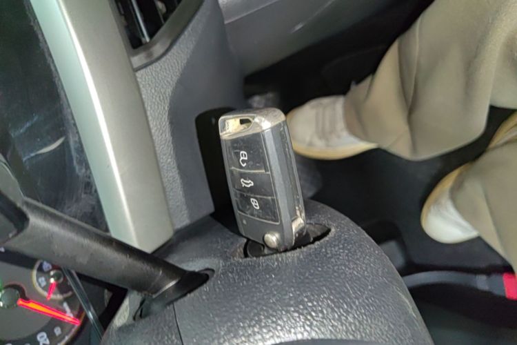 Volkswagen Lavida 2019 #9 Volkswagen Lavida 2019 car image #9