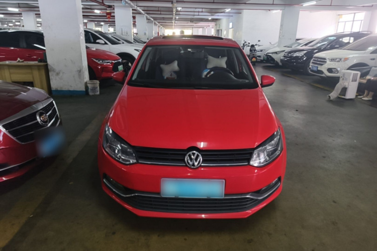 Volkswagen Polo 2018 car image #3