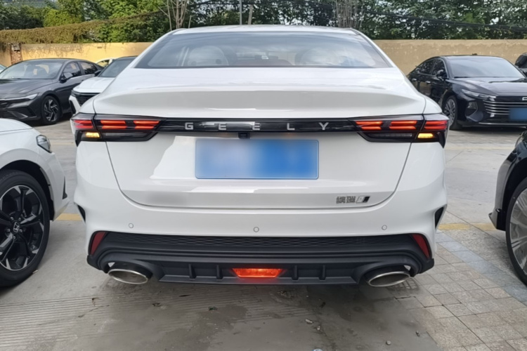GEELY Binray 2026 #4 GEELY Binray 2026 car image #4