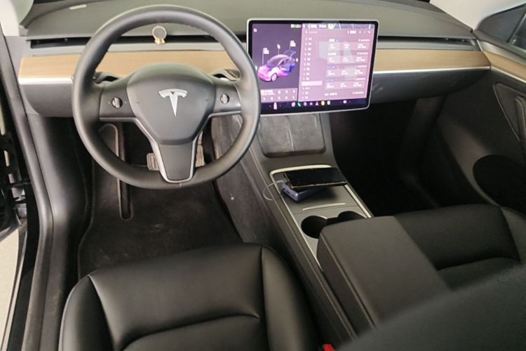 Tesla Model Y 2021 #11 Tesla Model Y 2021 car image #11