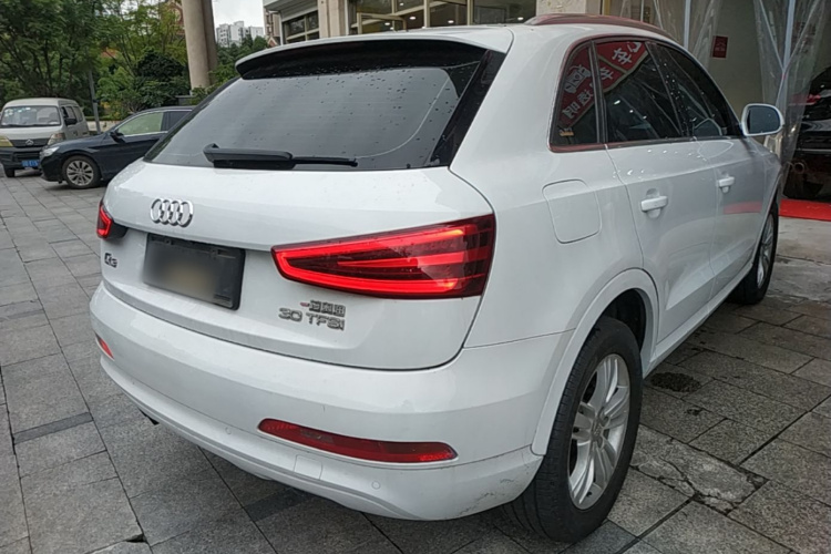 Audi Q3 2015 #5 Audi Q3 2015 car image #5