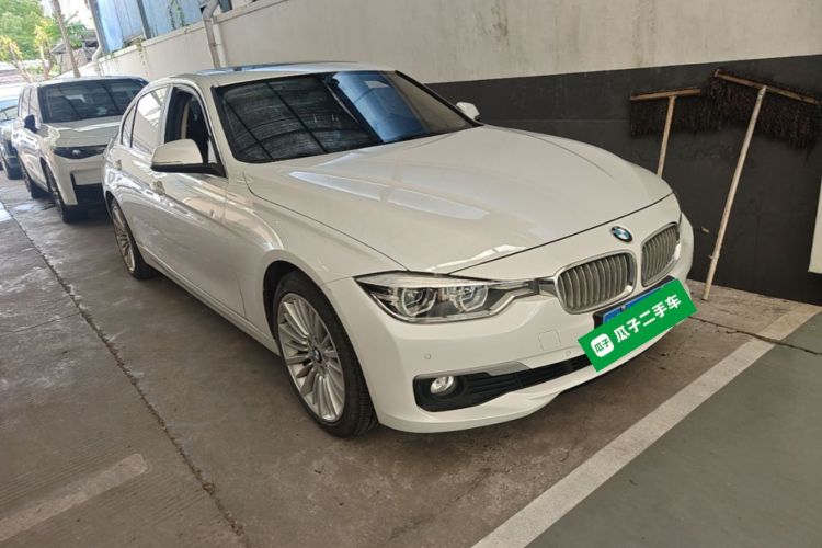 BMW 3 Series 2018 #4 BMW 3 Series 2018 car image #4